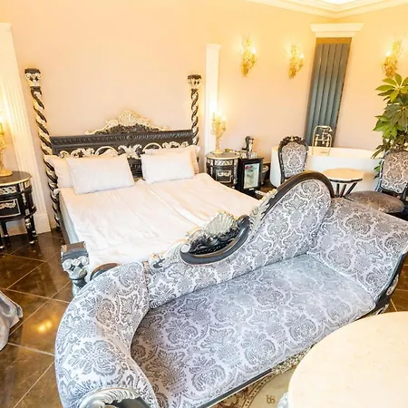 Ferndale Luxury Boutique