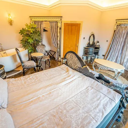 Ferndale Luxury Boutique 5* Keel (Mayo)
