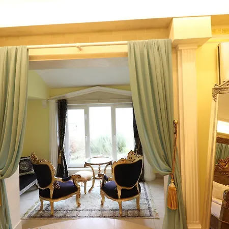 Ferndale Luxury Boutique 5* Keel