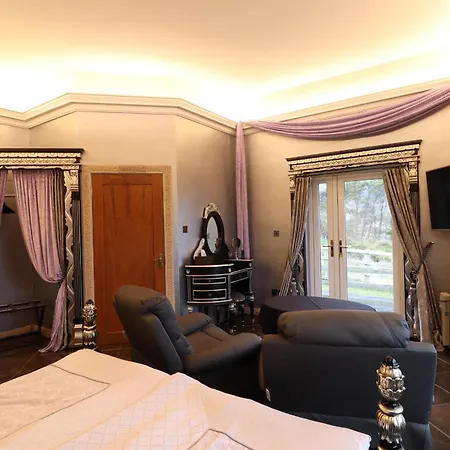 Ferndale Luxury Boutique לינה וארוחת בוקר